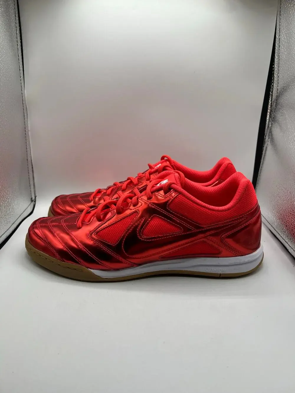 Nike Gato LV8 ‘Metallic Light Crimson’ size 11 mens
